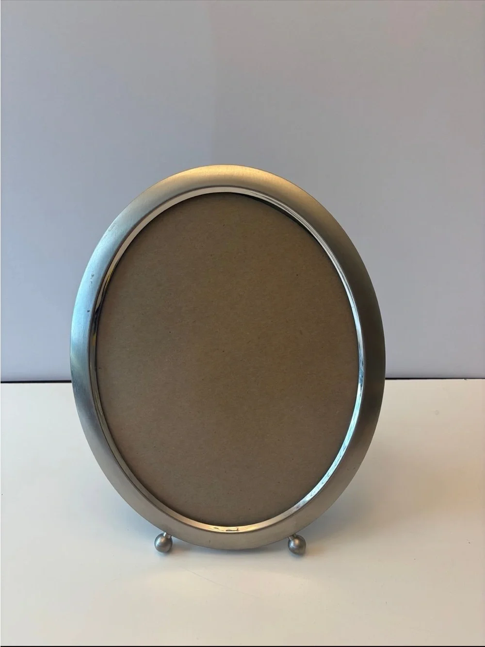 Vintage silver color oval picture frame table top